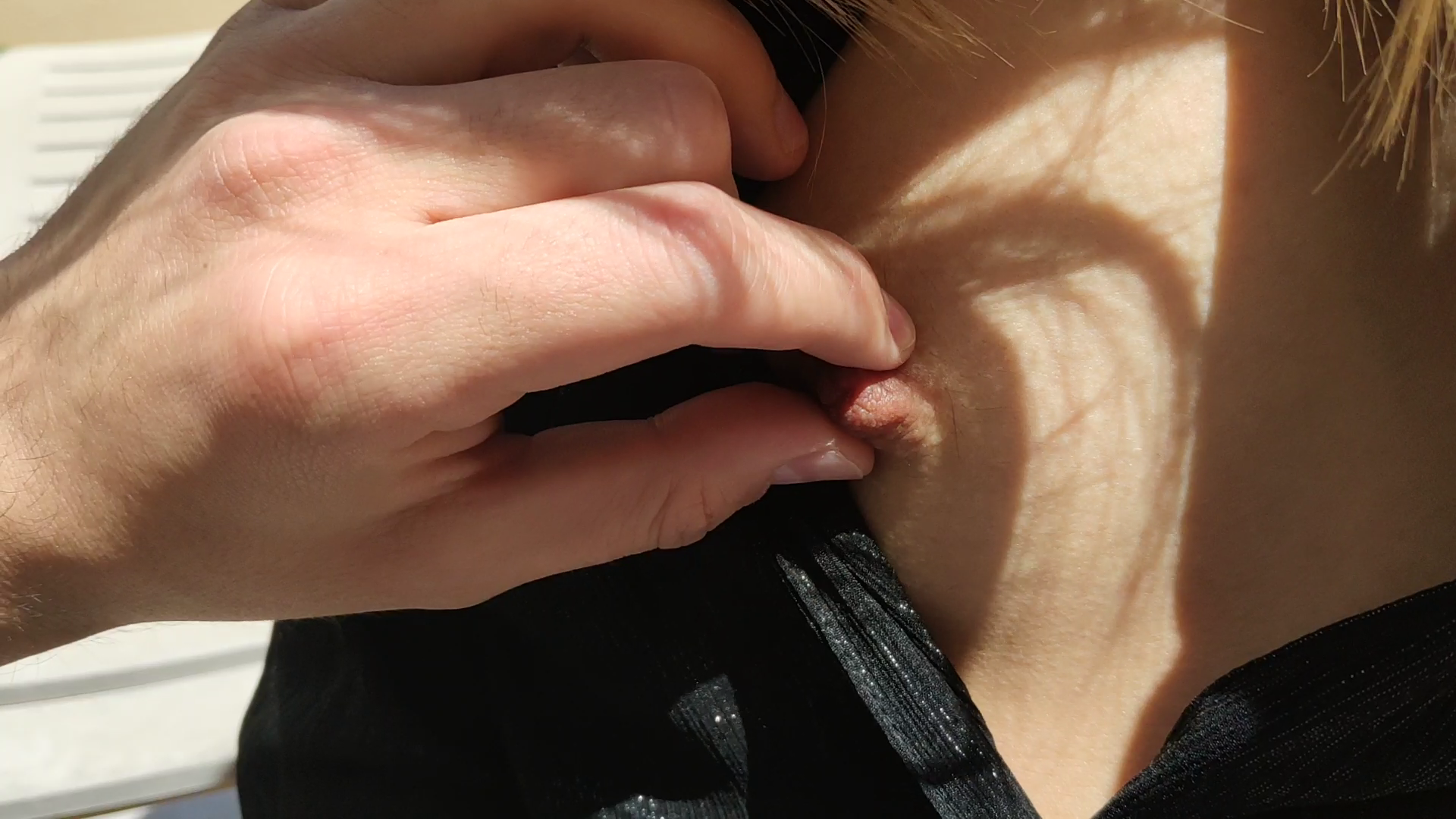 Corrida en la boca en la terraza