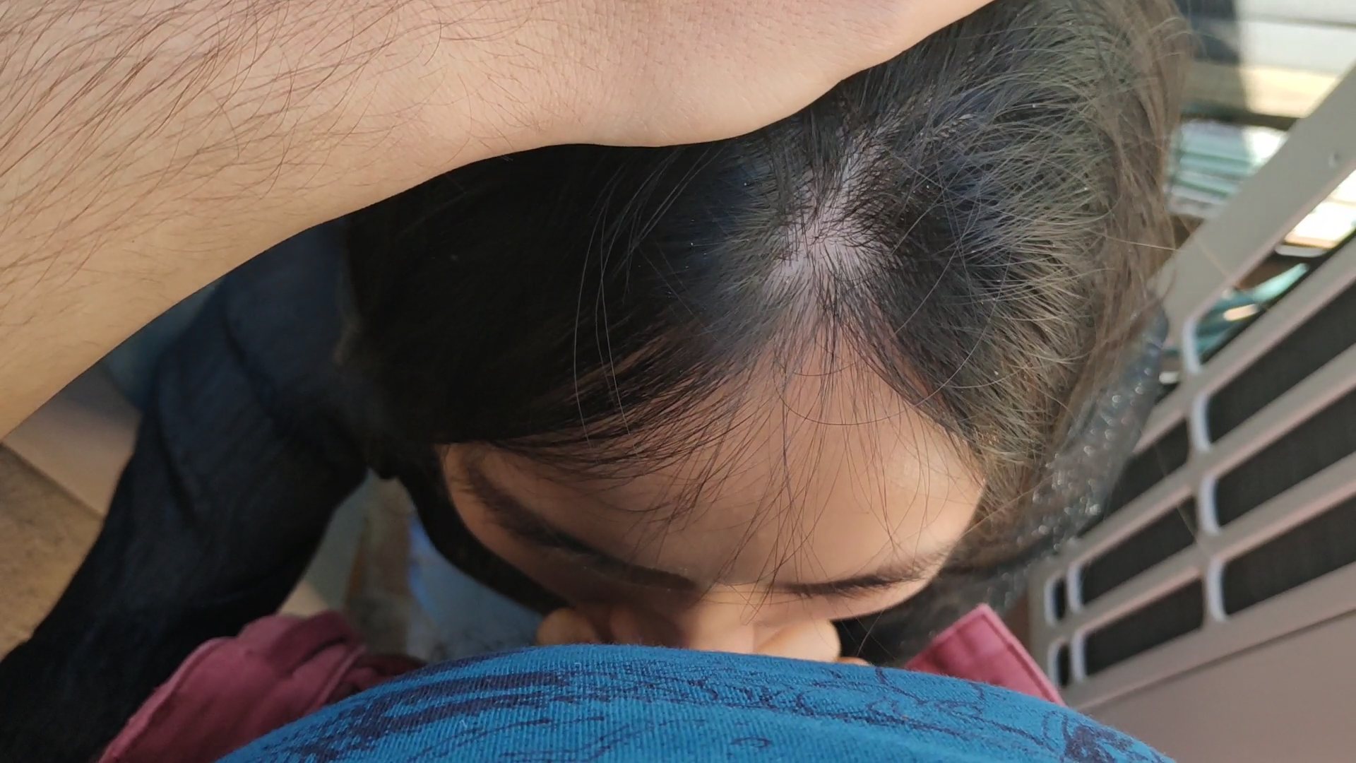 Corrida en la boca en la terraza